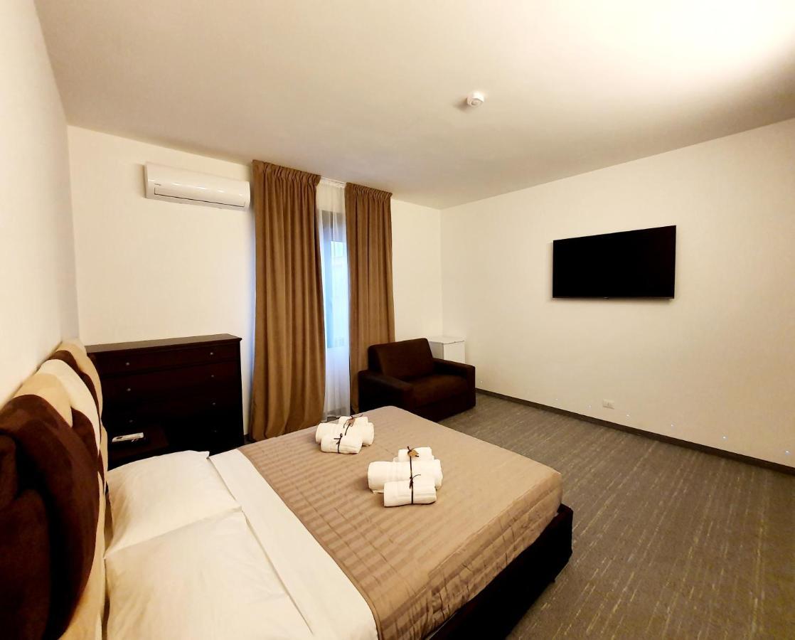 Camere Fiera Verona - Casanostra Buitenkant foto